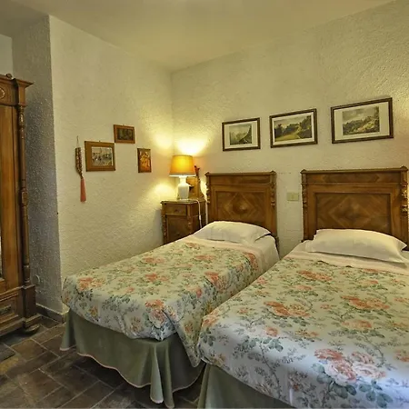 Porsenna Apartment