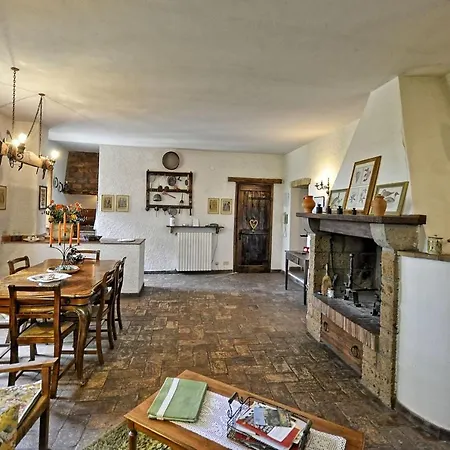 Porsenna Apartment