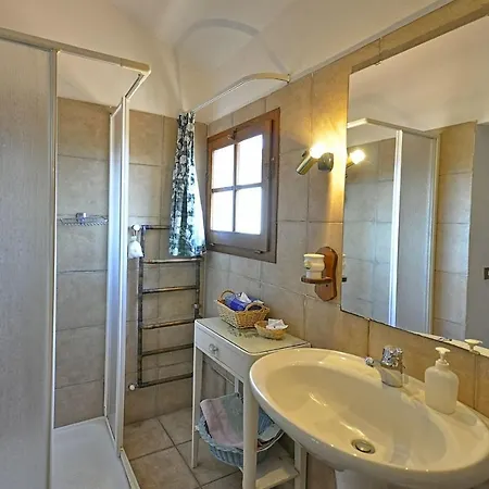 Porsenna Apartment *